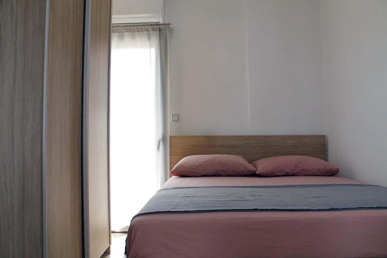 4 Bedroom Villa With Pool And Garden Néa Fókaia エクステリア 写真